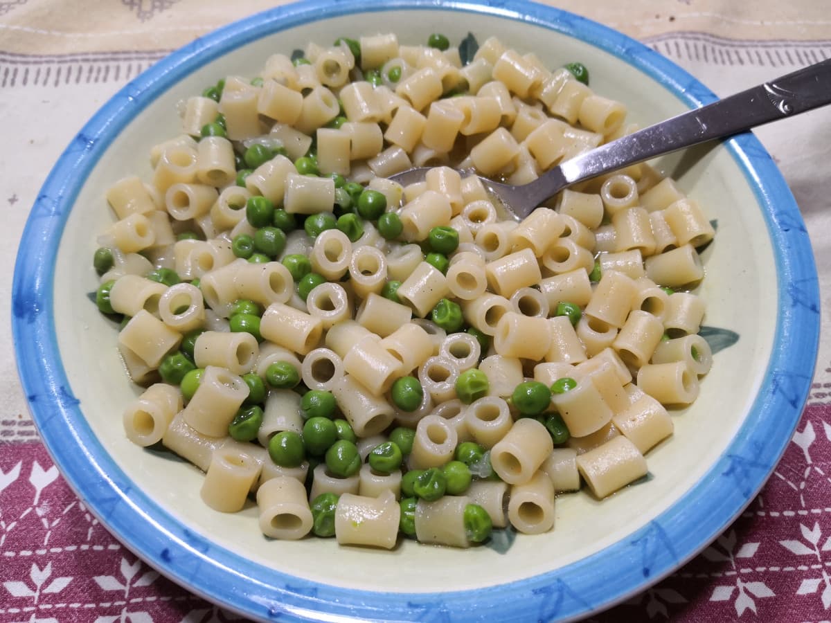 E vaffanculo, magari a pancia piena dormo meglio