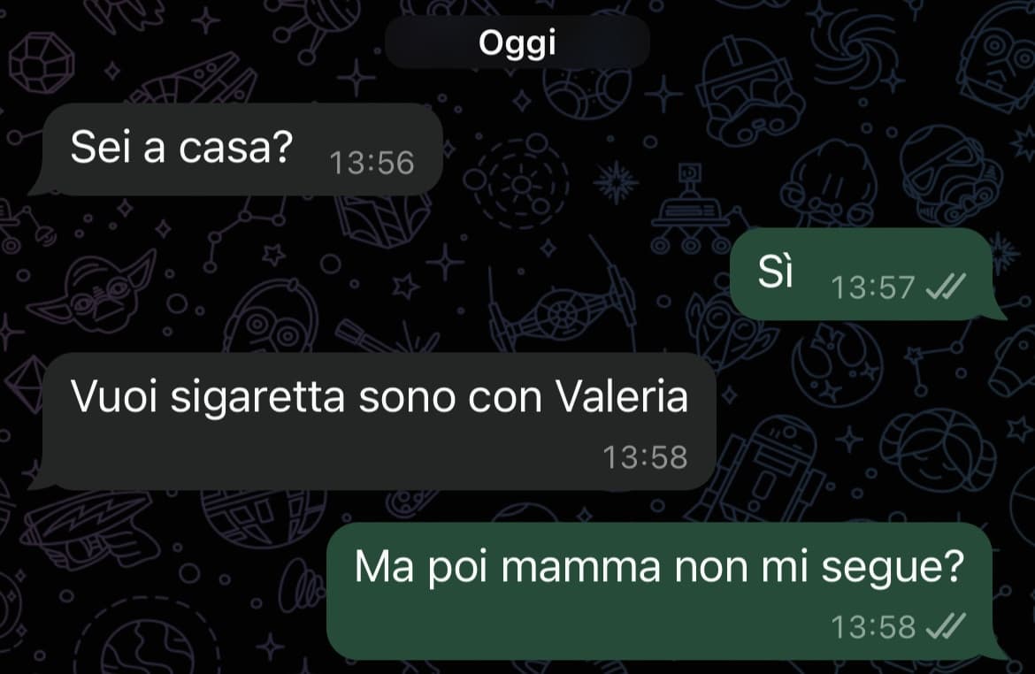 “Ma le tue zie non ti dicono niente che fumi?” Le mie zie: