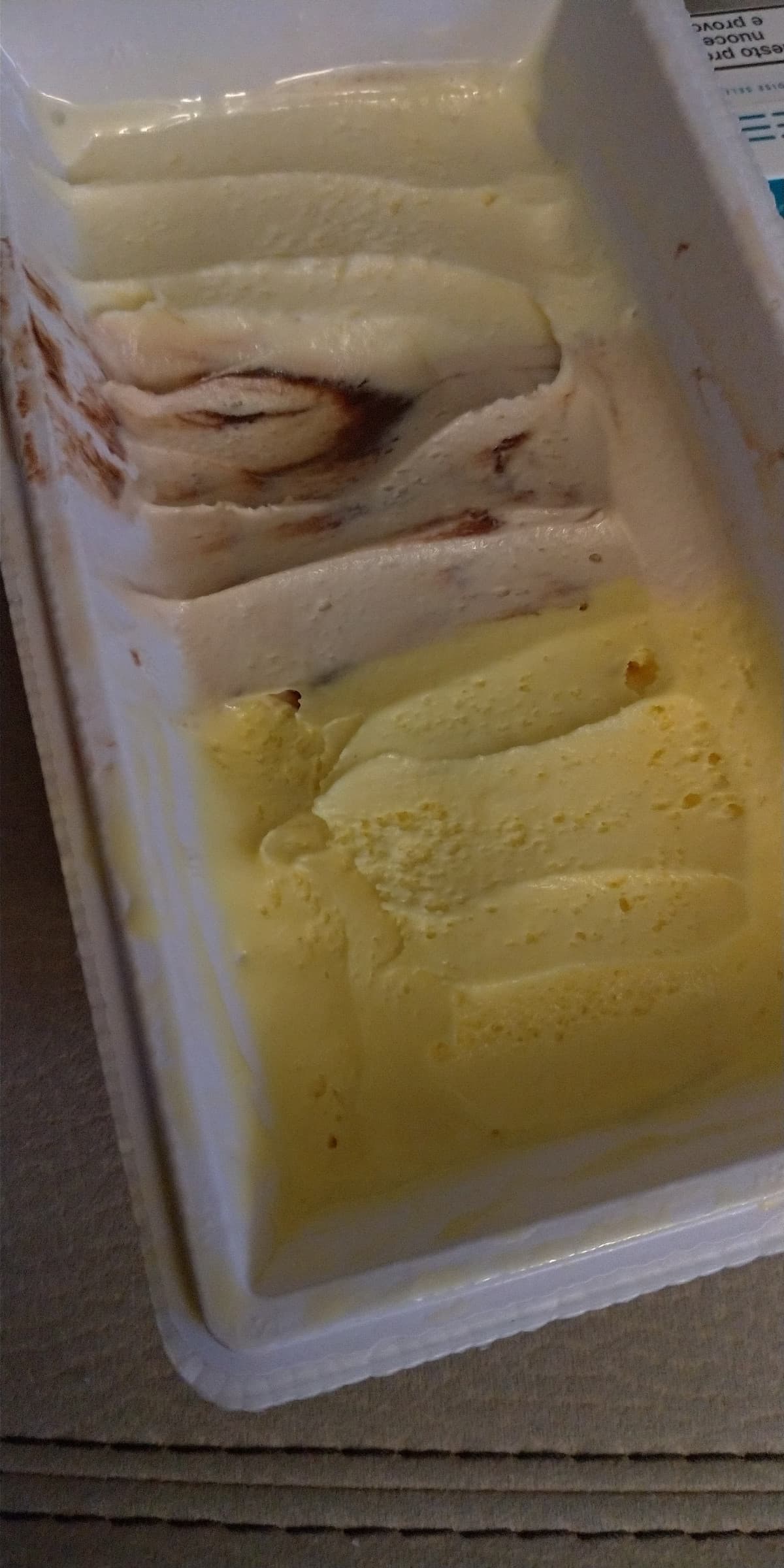 Bisogna prepararsi al lunedì. Chi ha voglia di gelato?