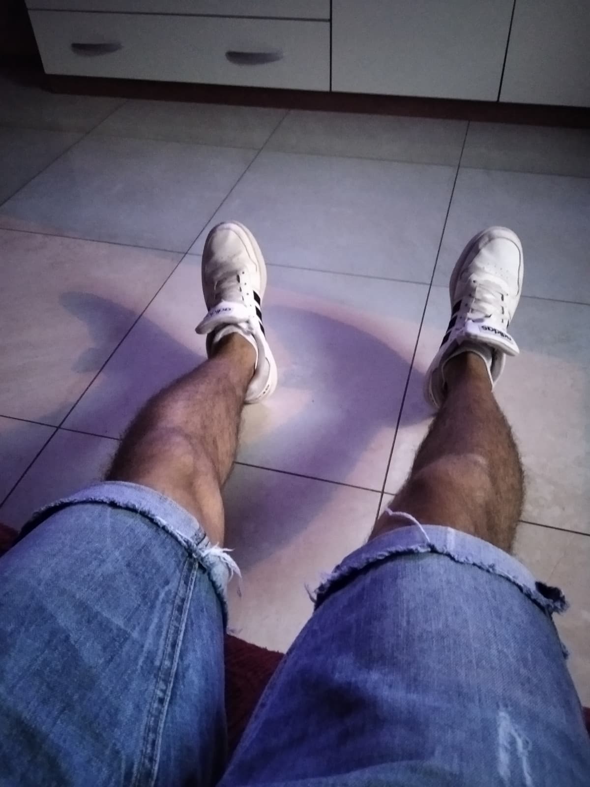 Vi piacciono le mie gambe? Sono molto secsi