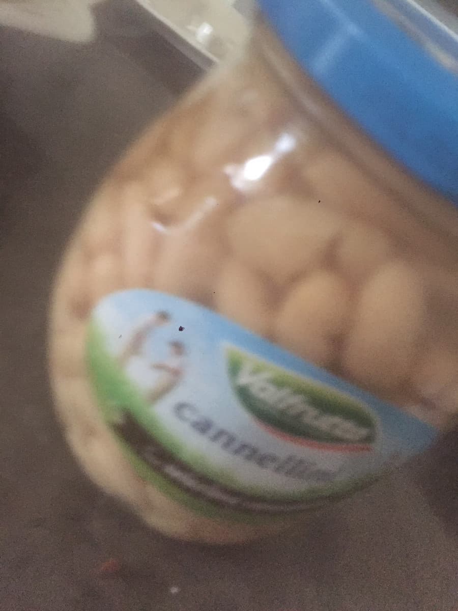 Quando quella puttana di un demone ha tipo scritto il mio
Nome sul dett nott perché era ipo costretta dalla camorra