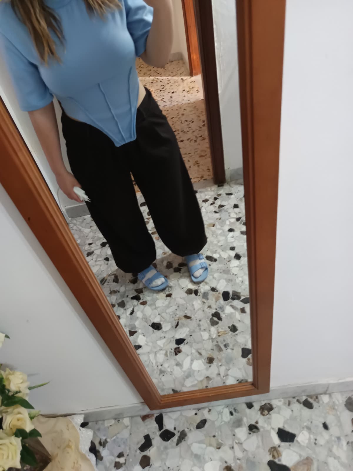 La mia malattia di abbinare i vestiti con le prnaofole sempre + forte