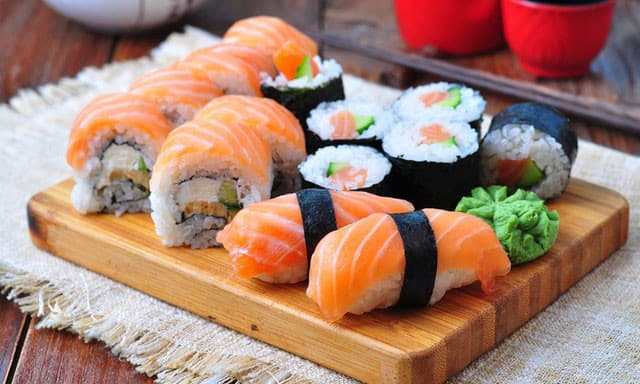 Mi manca mangiare sushi ??