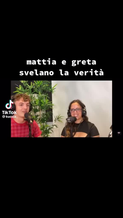 nn vorrei offendere nessuno ma esattamente chi minchia é che subirà sul fatto che scopino cioè Greta é horny in tt i video é palese...