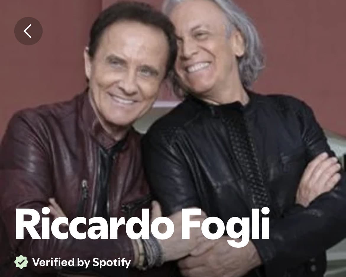 Ho chiesto al nonno perche fosse solo fans di raccardo fogli e non dei phoo e lui mi ha risposto 