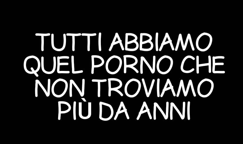 Nel mio c'erano due lesbiche bellissime, una bionda e liscia con le tette piccole e l'altra mora e riccia con le tette grosse?