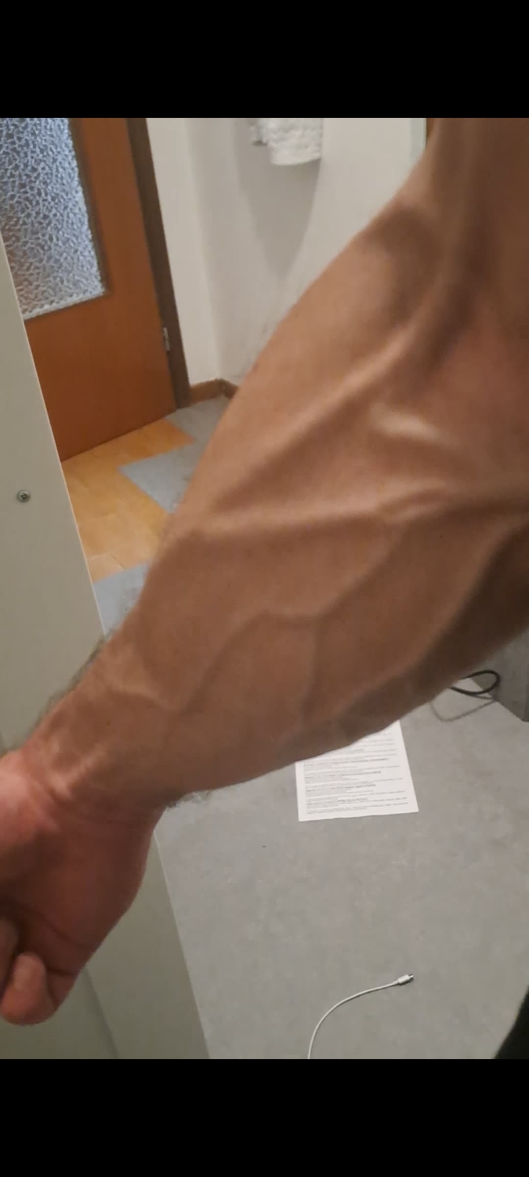 Non ho più voglia di allenarmi ma devo😞 comunque che giornata di merda, a parte il meteo, ultimamente mi girano sempre male, oggi non sono manco usci