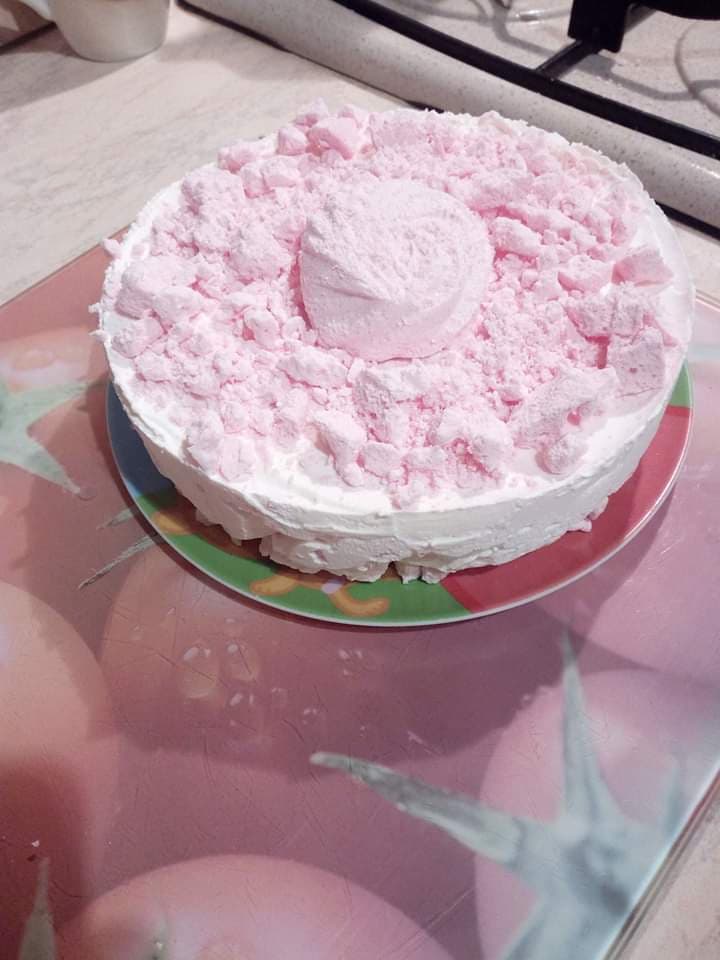 Torta meringata alla fragola?❤