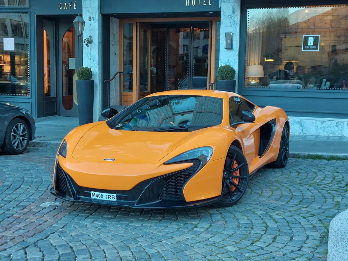 McLaren 650s