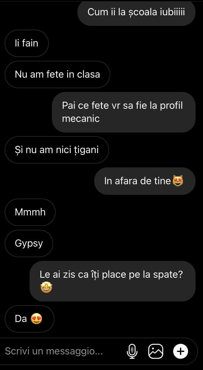 Oggi è il primo giorno di scuola del mio ragazzo ed è nel penultimo anno di liceo anche se avrebbe dovuto già finire ma l’ho convinto a riprendere e gli sta piacendo 