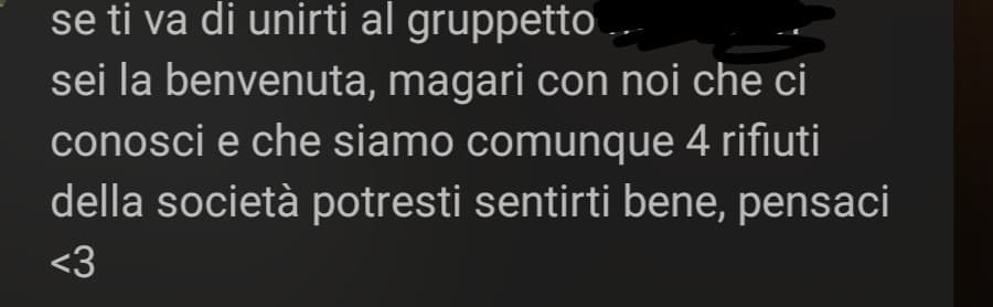 in pratica non parlo mai con nessuno in classe , ed oggi mi è arrivato questo messaggio ma non so come rispondere