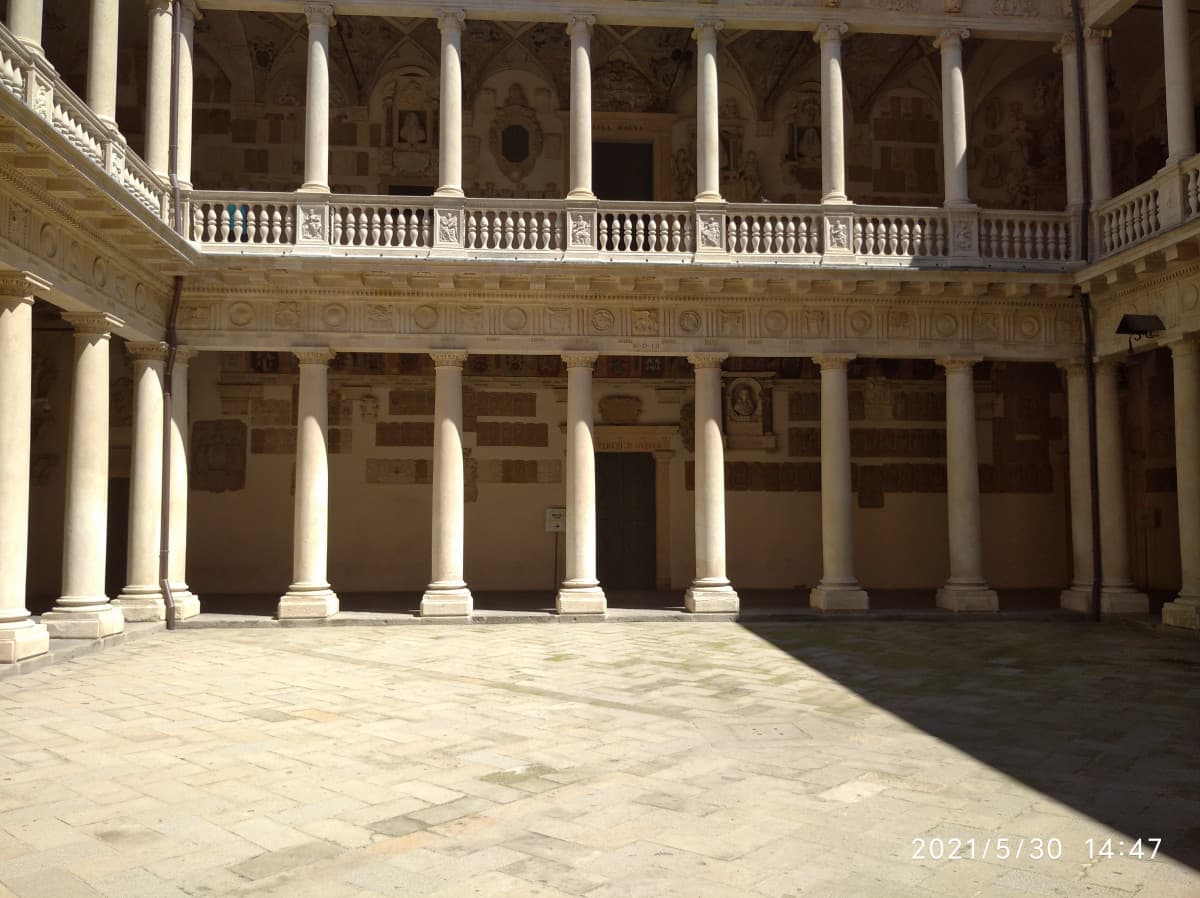 Università di Padova, palazzo del Bo. Cortile esterno.