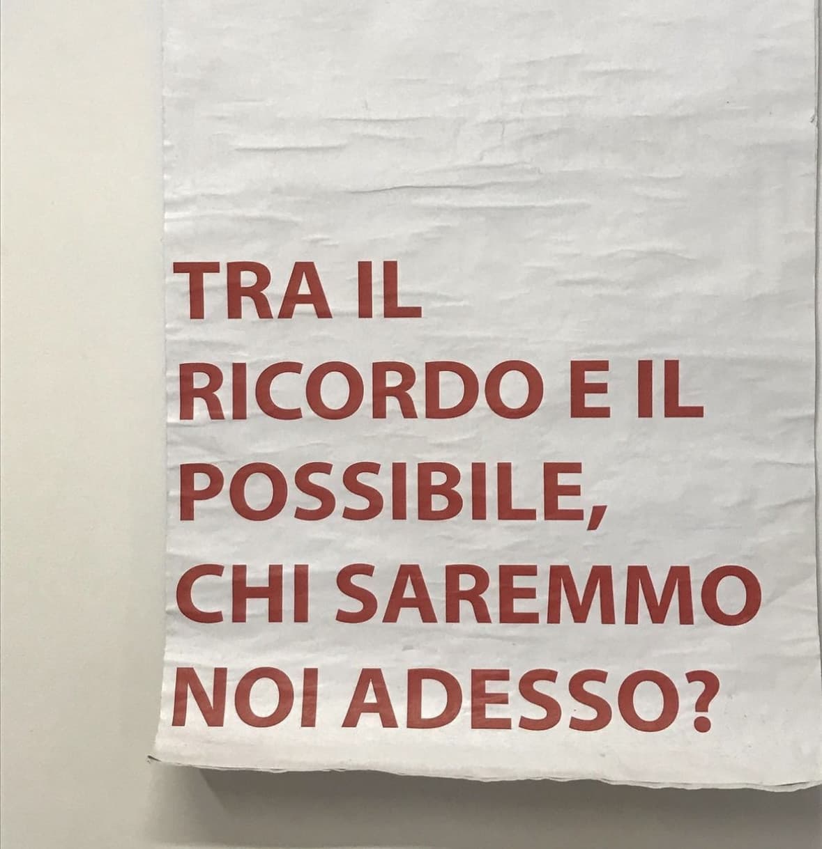 il prossimo che parla ancora di sanremo finisce accoltellato