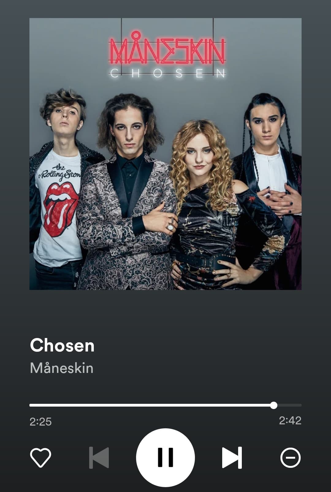 Certo che a vedere questa vecchia copertina si capisce che i maneskin hanno avuto un glow up pazzurdo