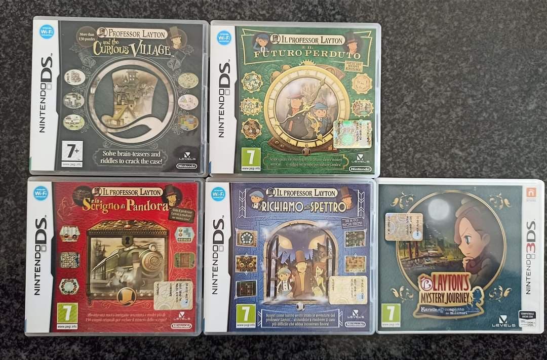 Flexo la mia collezione di giochi del Professor Layton perché ogni tanto va fatto