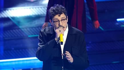 Recensisco il sex appeal dei cantanti di Sanremo pt 3, TOCCA AI M OVER 40. Sì, ancora mi annoio