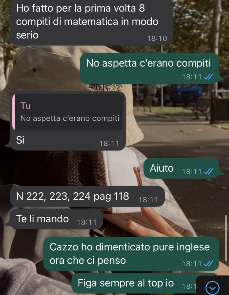 Mi chiedo come faccia a sopportarmi dal momento che mi dimentico tutto