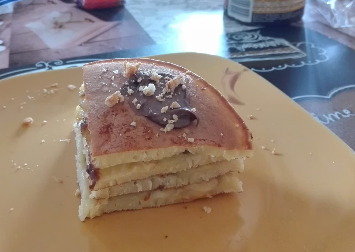 Altro pancake fatto con nutella e amaretti ✌