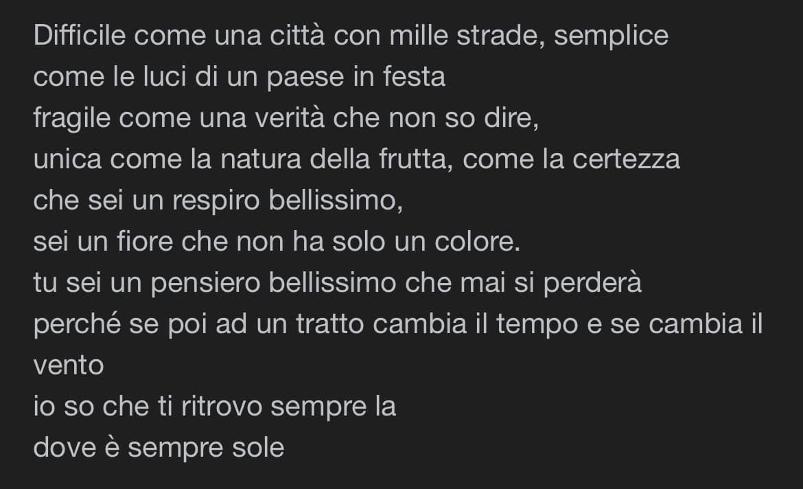 Cmq ogni volta che vado ai 18esimi e c’è il ballo con i genitori/amiche ho le LACRIME perché penso che