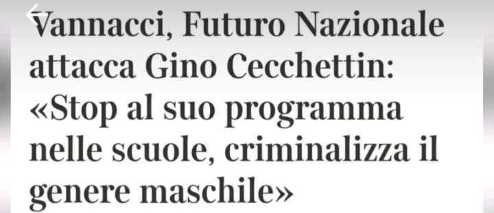 lui è idiota