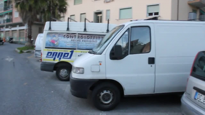 Questo intenso quando dico che il clacson del Ducato sveglia anche i morti