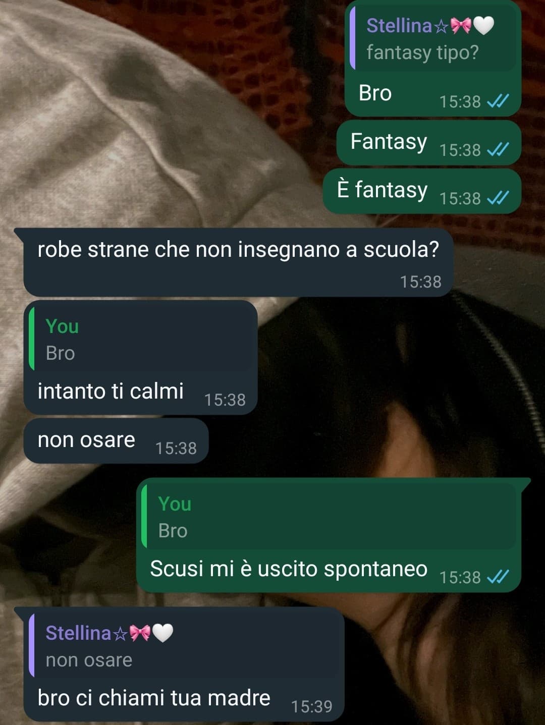 Che carina sta comprando i regali da farmi a natale. Basta muoio. Anche se mi sento in colpa perché spende soldi, ma quella stronza non mi ascolta 