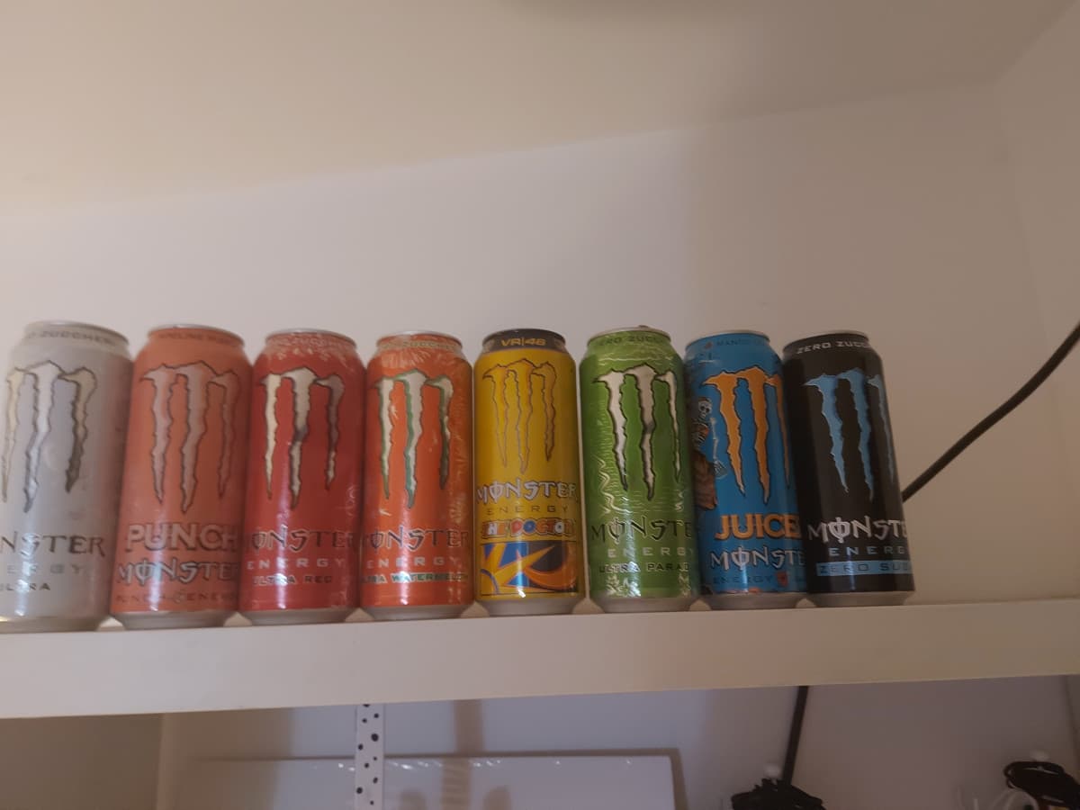 x: smettila di comprare monster, ti fanno mal-
io: SHUT THE FUCK UP.