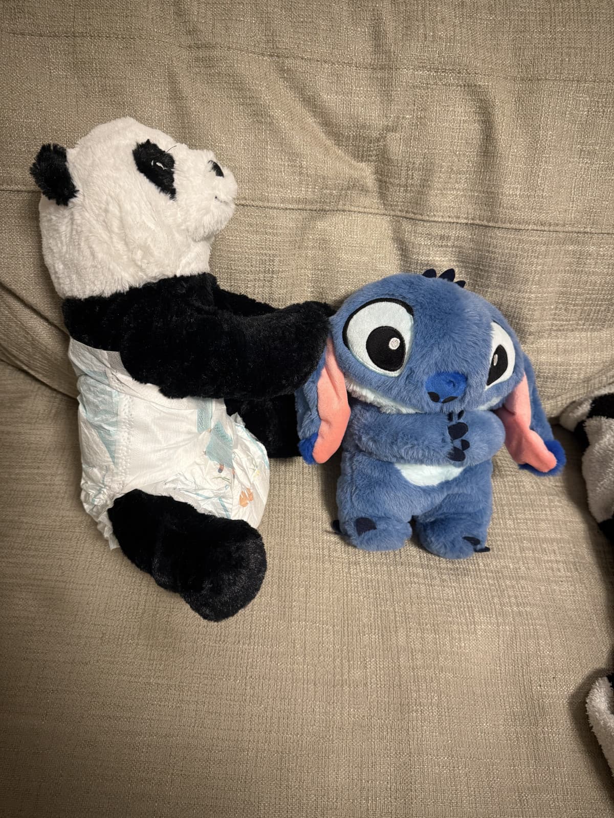 ora anche il mio plushie ha il pannolino 🥺