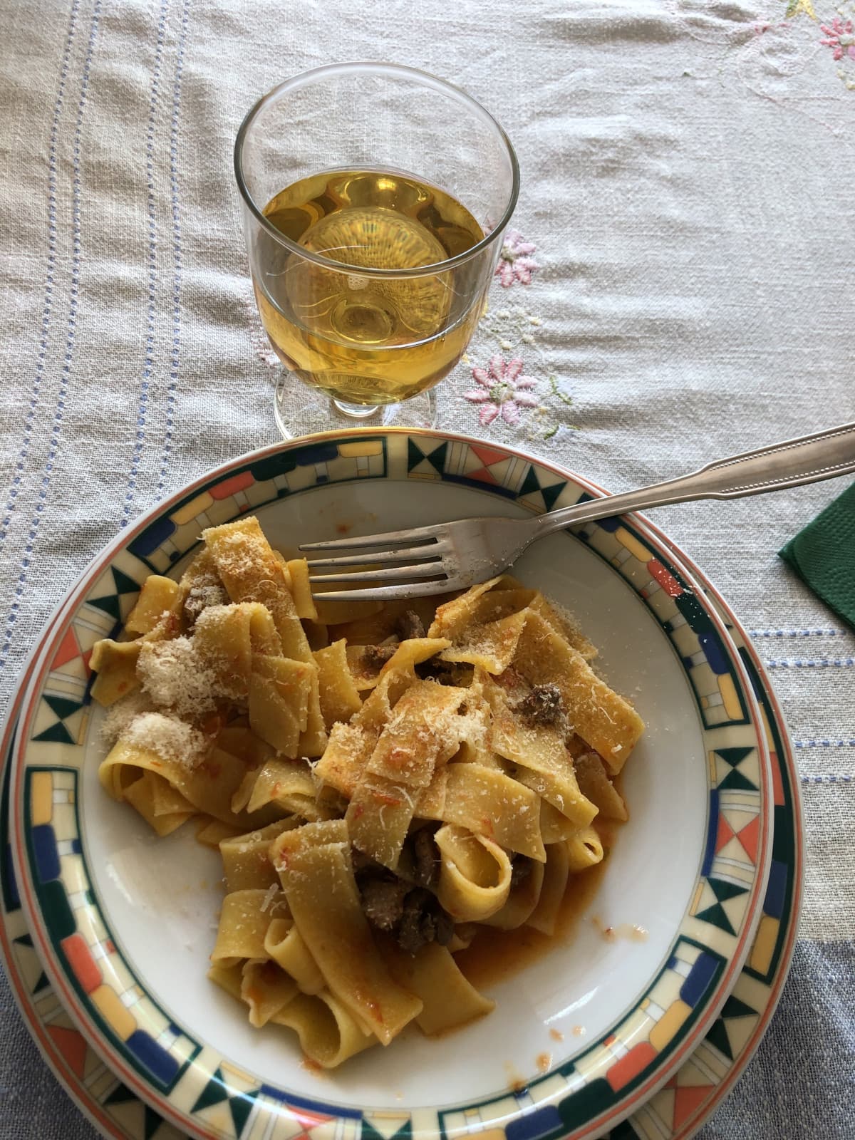 pappardelle al sugo di capriolo accompagnato da una birretta forst alla spina 