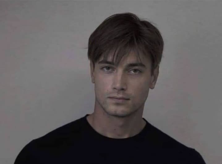 Immagina poter dire di essere il face model di Leon Kennedy. 