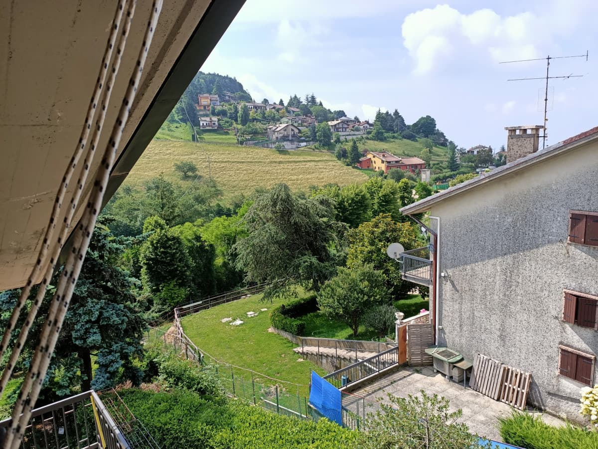 Un piccolo saluto dal balcone di casa mia, di quella che sarà casa mia