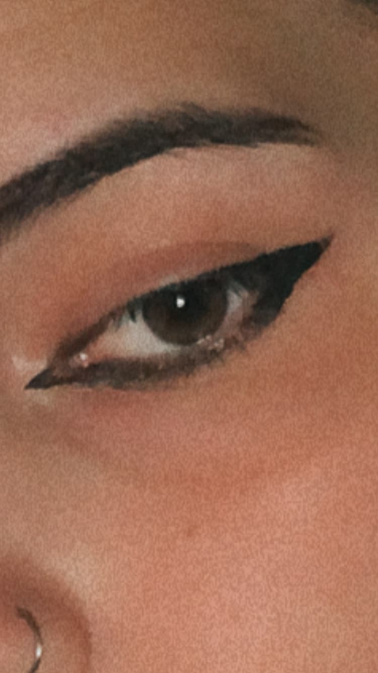 adoro l’eyeliner così 