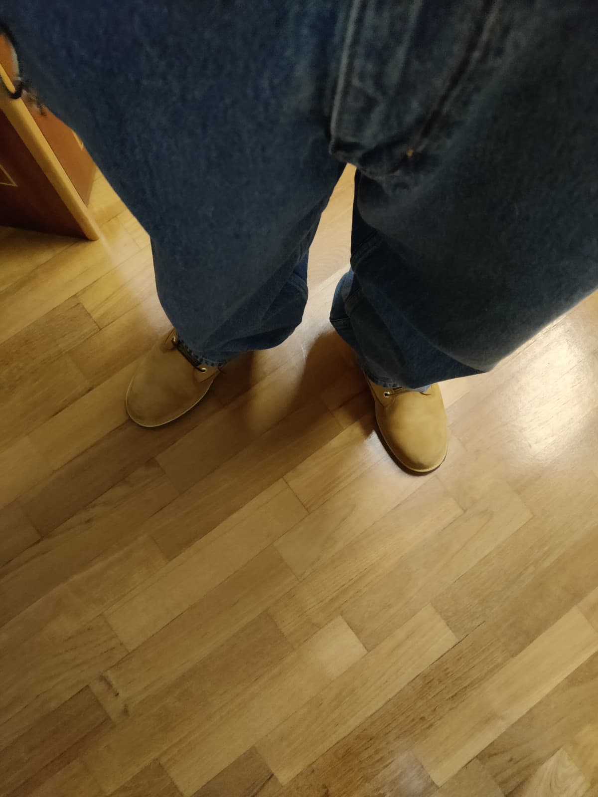 La mia perenne indecisione sarà sempre tra baggy+timbs e il vestirsi elegante 