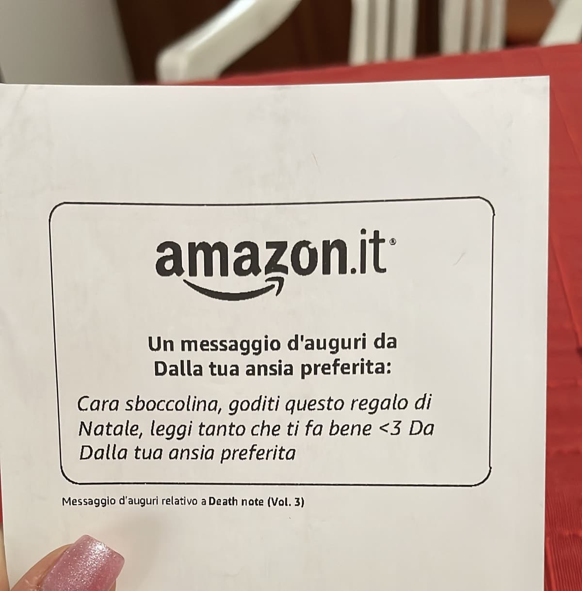 Ho aperto il pacco di Amazon dove c’era il mio regalo di Natale da parte di mia madre. E niente, sto messaggio vale più di tutti i regali che mi faranno, anche perché me lo sono scritta da sola 