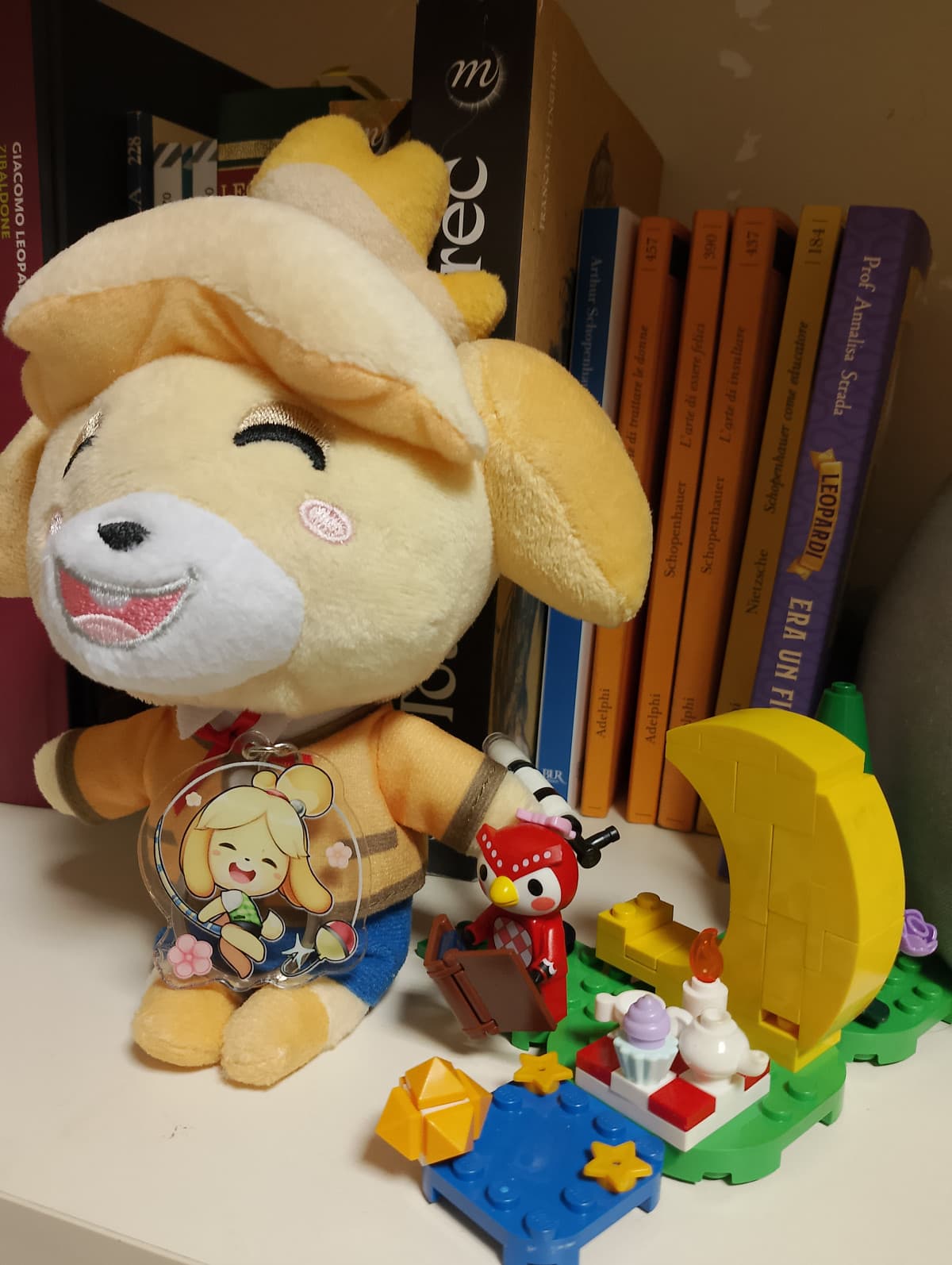 "state sereni ora Fuffi è salva da Tom Nook" dissi alla venditrice dopo avermi dato l'amata segretaria, per poi portala in un posto peggiore.