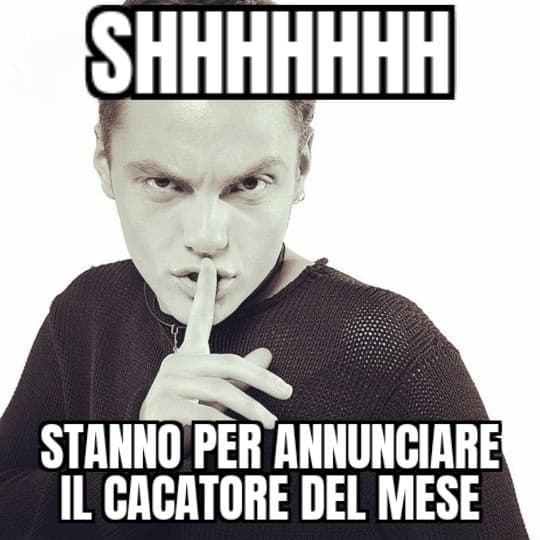 mozart aveva una passione per le battute sulle flatulenze e sulla merda. ce l'ho anch'io e ho anche la passione per la musica. sono la reincarnazione di mozart poco da controbattere. 