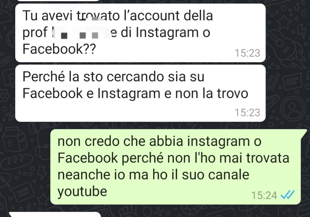 Ormai i miei compagni mi chiedono di tutto, dai compiti agli account social dei professori