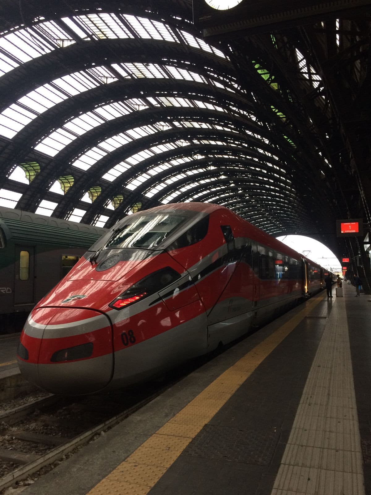 smash. yeye posso andare sulla milano-bologna a 300 kmh e nessuno mi multa!