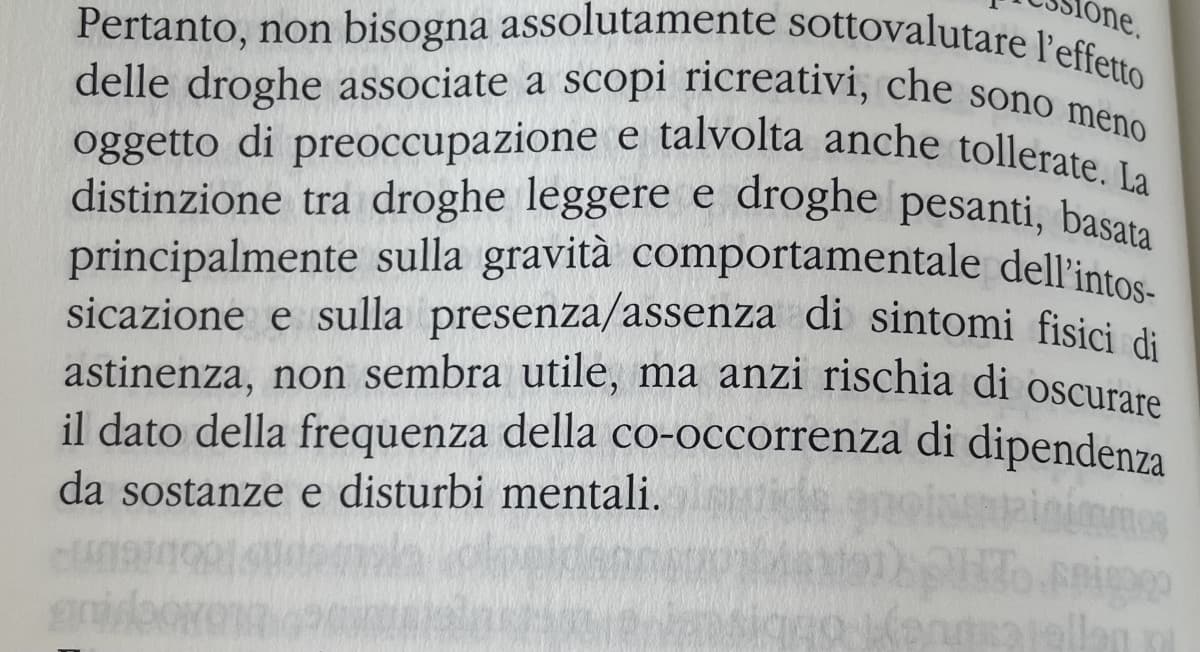 Fosse per me riaprirei gli ospedali psichiatrici e ci metterei dentro tutti quello che usano droghe, ma anche quelli che sono a favore