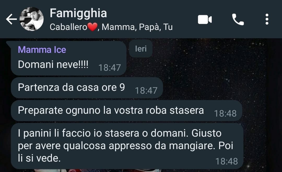 Mia madre alle 07:40: "State ancora così?! Avevo detto alle 8 in macchina!" 
Sempre lei ieri: