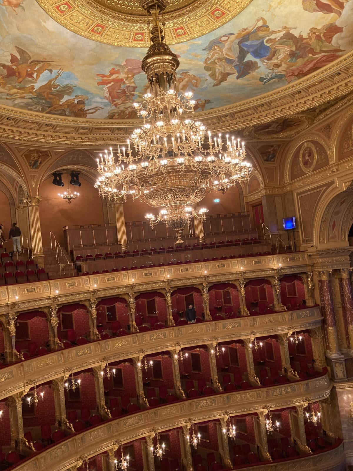 La Sala Grande del Magyar Állami Operaház <3🦢