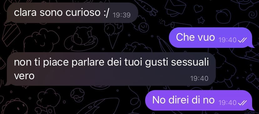 Ragaz io uso un quaderno a quadri per tutte le materie scientifiche e uno a righe per tutte quelle umanistiche, c’è ancora qualcuno che usa quaderni separati??