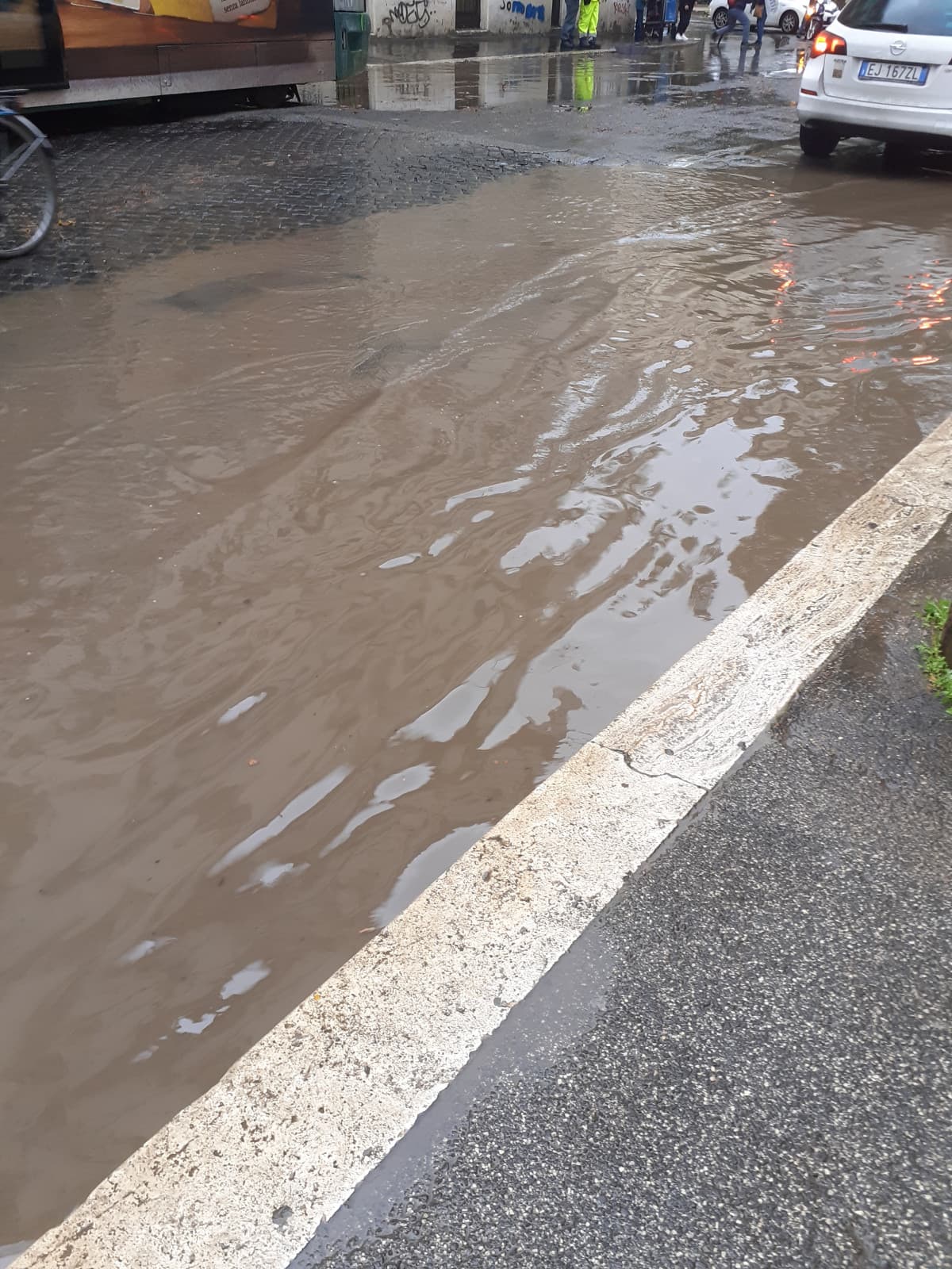 Noi così a Roma, ripeto, A ROMA