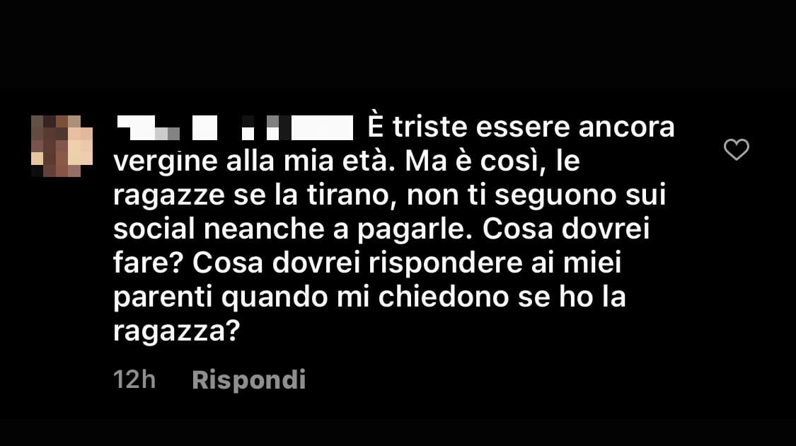 Praticamente ho trovato questo commento sotto un post a caso su Instagram. Al che ho pensato, wow insegreto vibes, e rega non potete capire ahahahahah. L’ho riconosciuto dal nome profilo. È o era un utente di insegreto, madonna che cringe. Dove andremo a f