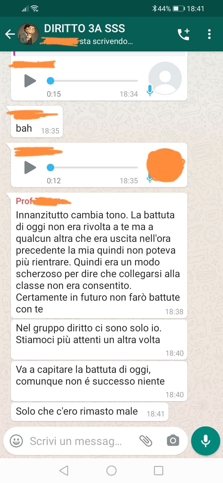 Mia compagna che voleva litigarsi con una prof ma sbaglia gruppo HAHAHAHA 