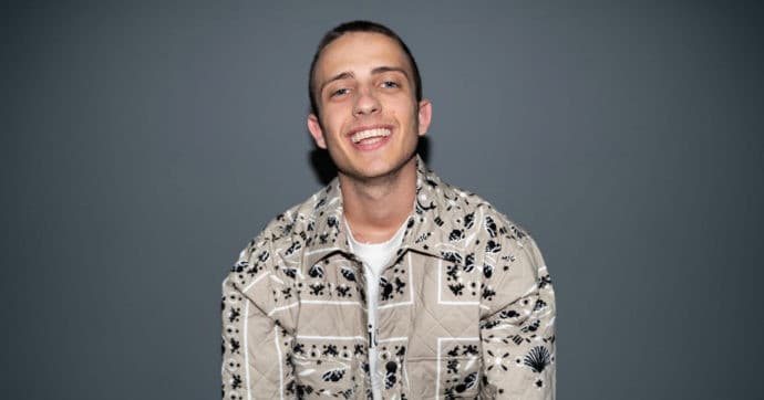 Sangiovanni il re del shitposting che in questa foto sembra Dababy bianco sessy ??? #sangiovanni #lakaka