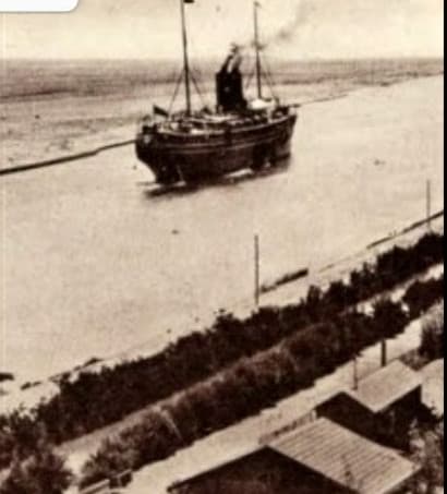 17 Novembre 1869.
In Egitto viene aperto il canale di Suez che permette di collegare il il Mediterraneo al Mar Rosso senza dover circumnavigare l'Afri