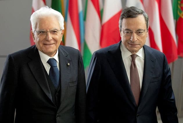 Mattarella convoca Mario Draghi al Quirinale.