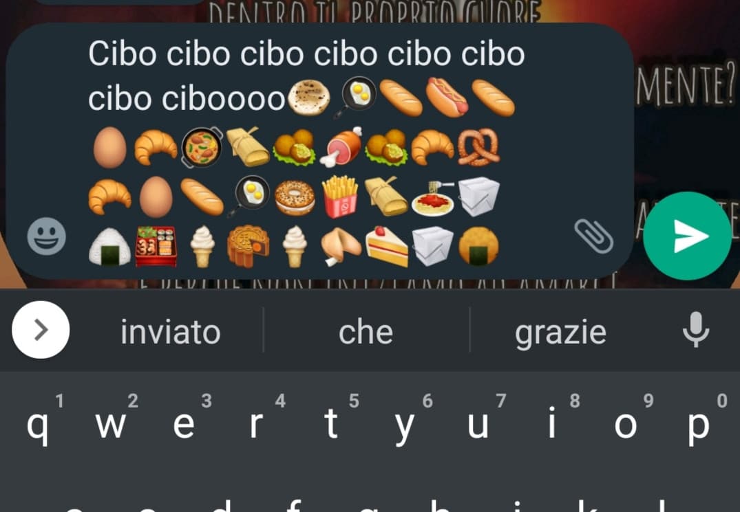 Ciao, ma comunque in questi giorni di ciclo sto mangiando come una porca...anzi peggio. Non so se ridere o piangere, nel dubbio me ne fotto dai AHAHAH (nel mentre una lacrimuccia scende delicatamente e lentamente sul mio volto)
E niente, sarò ingrassata M