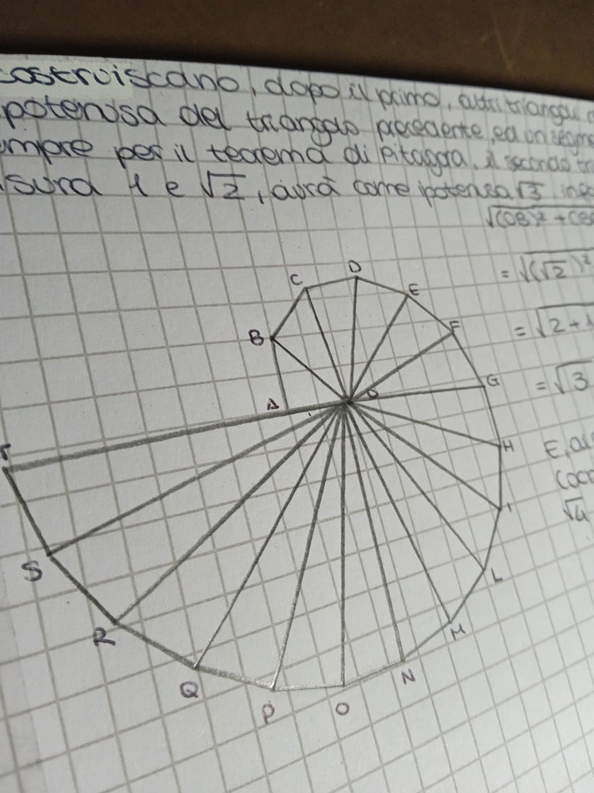 Ho appena finito di studiare per la verifica di oggi ? alle 8:10, verifichina di mate e via